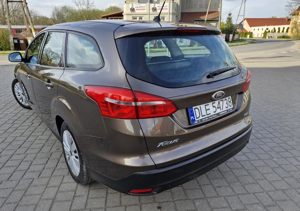 Ford Focus cena 32400 przebieg: 178450, rok produkcji 2015 z Legnica małe 277